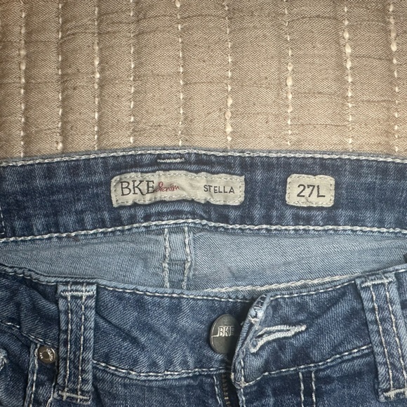 BKE Stella Jeans Womens 27 Long Blue Slim Boot Cut Low Rise Contrast - Picture 2 of 4